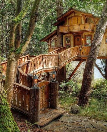 Treehouse-in-the-Woods
