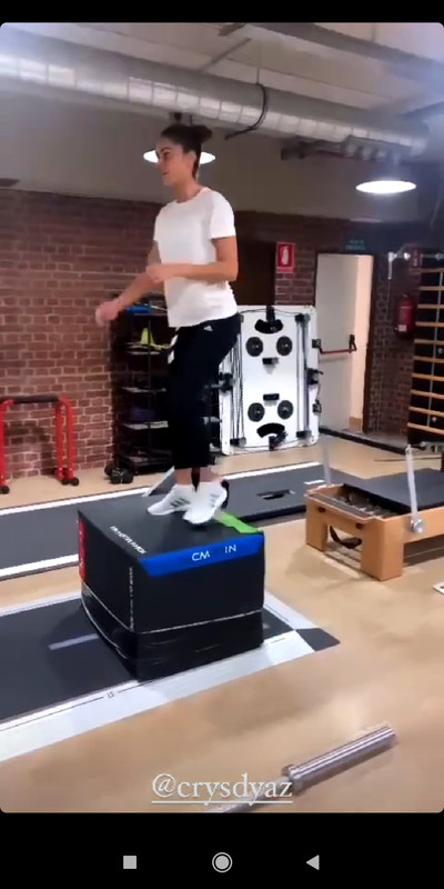 Screenshot_2020-12-20-21-59-34-883_com.instagram.android