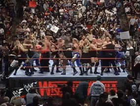 https://i.postimg.cc/bvg4pCLm/wwe-royal-rumble-1.gif