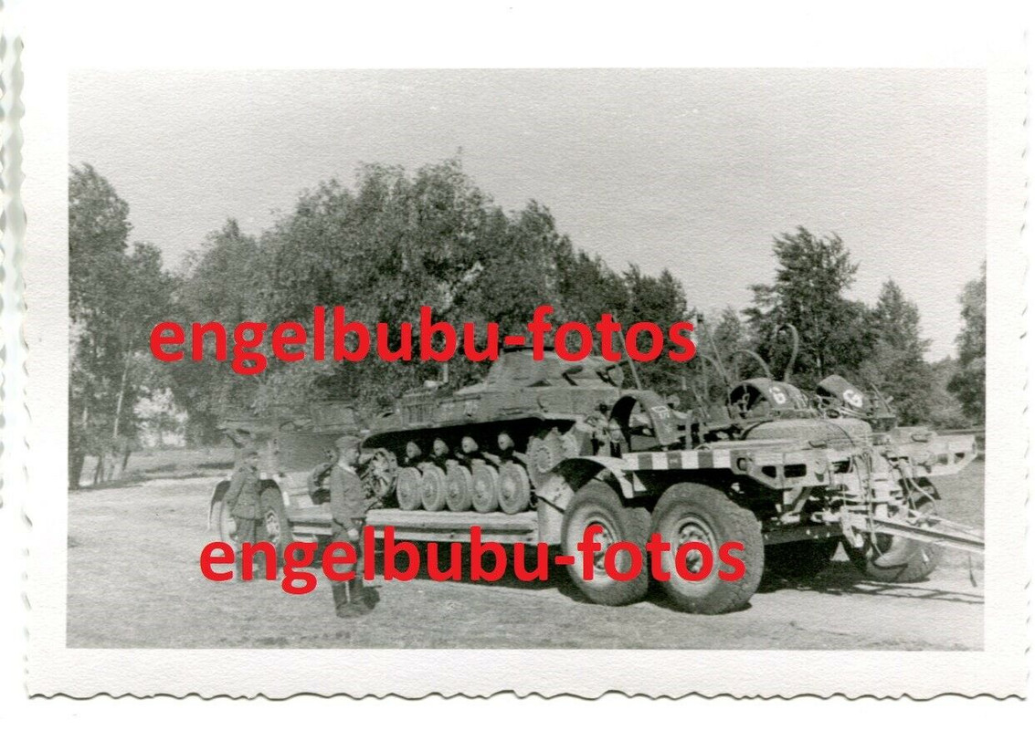 FOTO - Pion.Bat.238 - 337 ID - PANZER - Panzer II (Nr.705) - Tiefladeanhänger