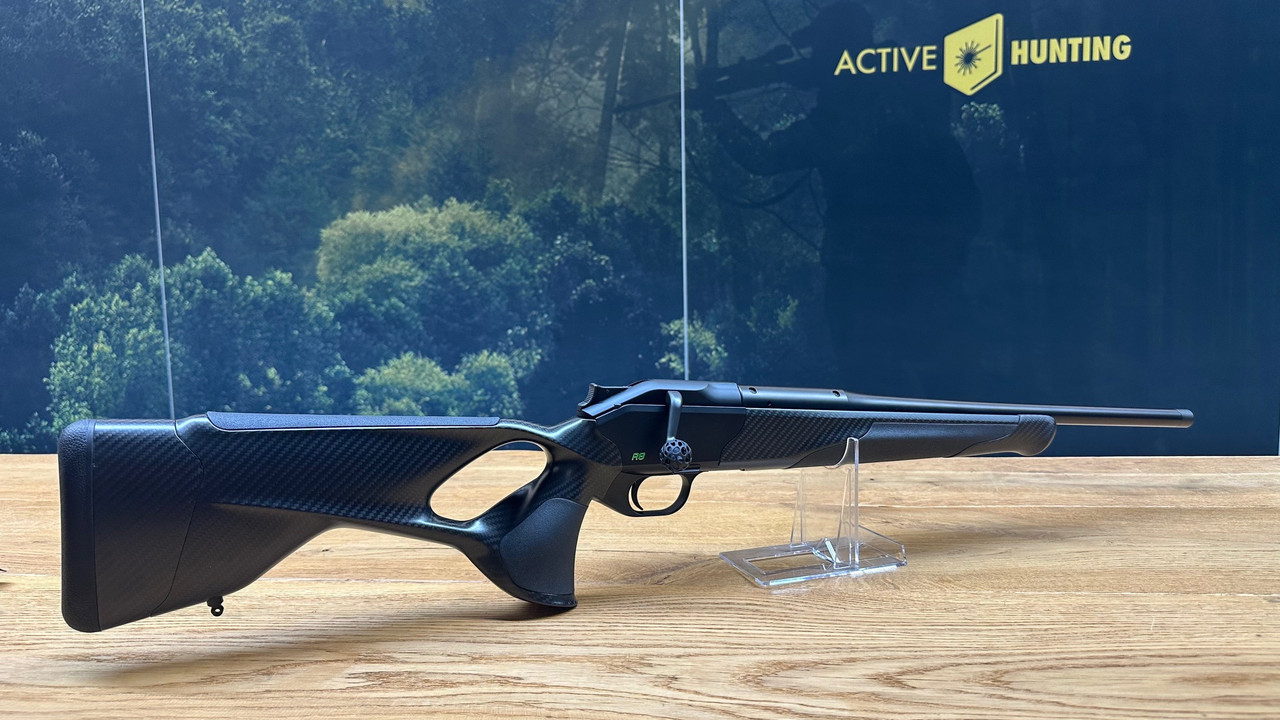 Blaser-R8-Carbon-Grün-Komplettwaffe