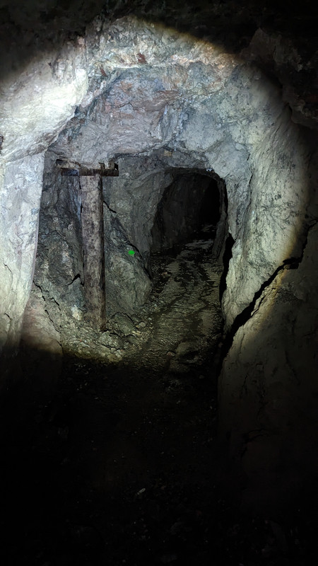 PXL_20230423_023432433