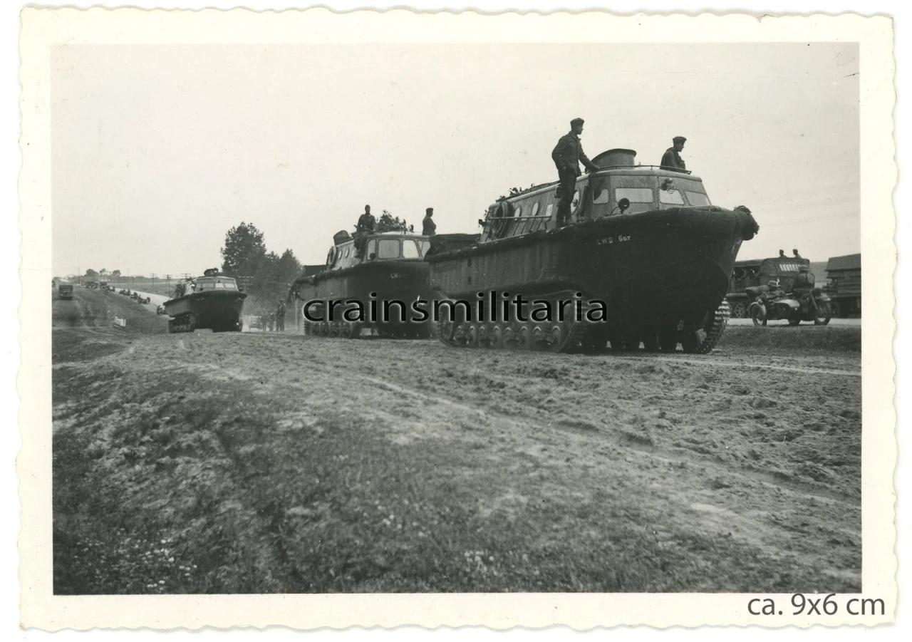 Orig Foto Landwasserschlepper LWS Panzer Pionier Traktor in Weissrussland 1941