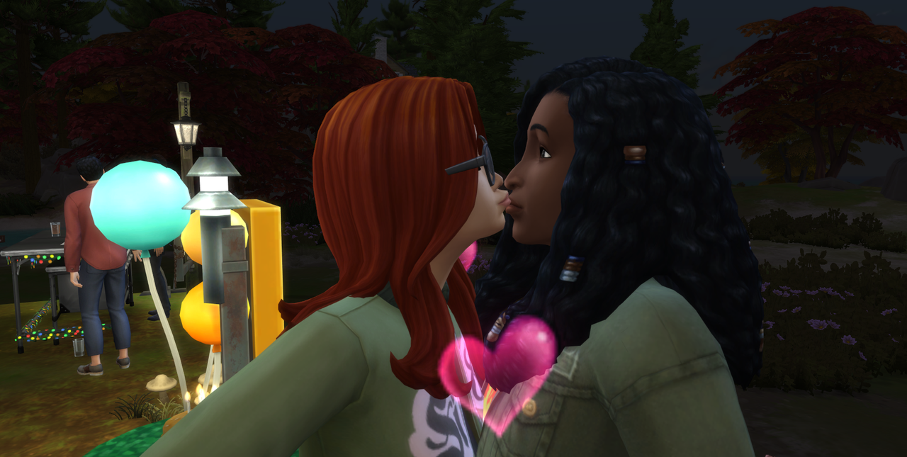 ALI-GETS-HER-BDAY-KISS.png