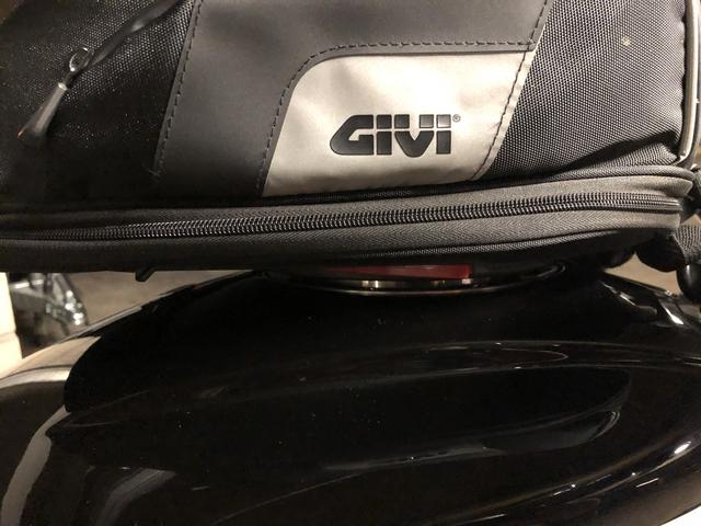 BE0FF160-6F8E-499D-9696-9A74F2195434