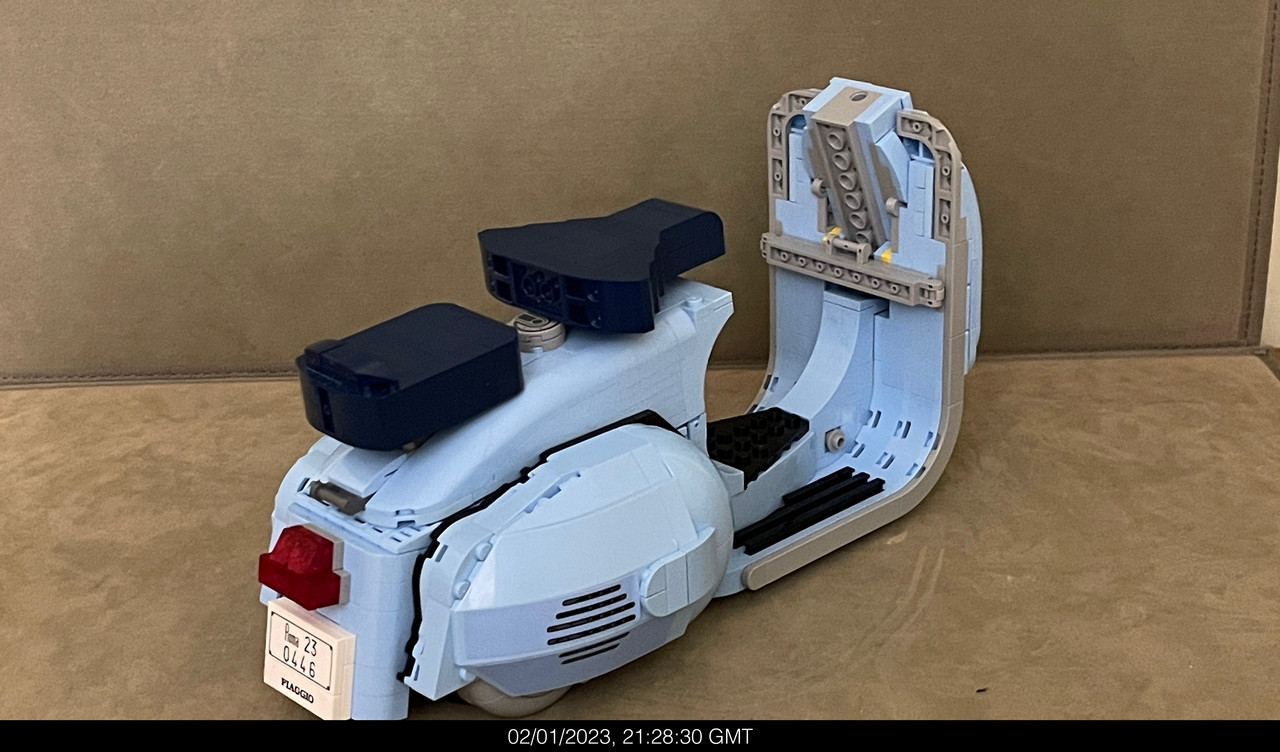 3F593335-3006-400A-B505-9F7E188F4E47