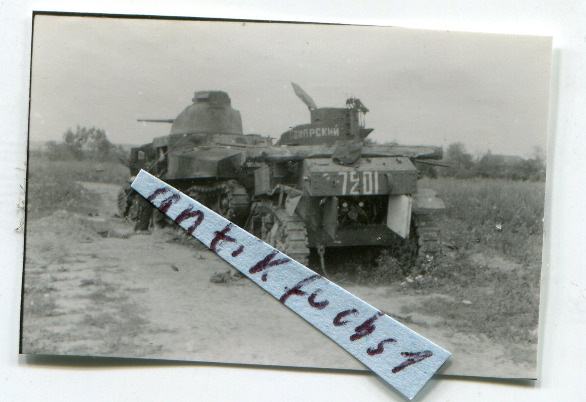 2 Front-Panzer  mit Kennzahlen in Rußland im -2.WK