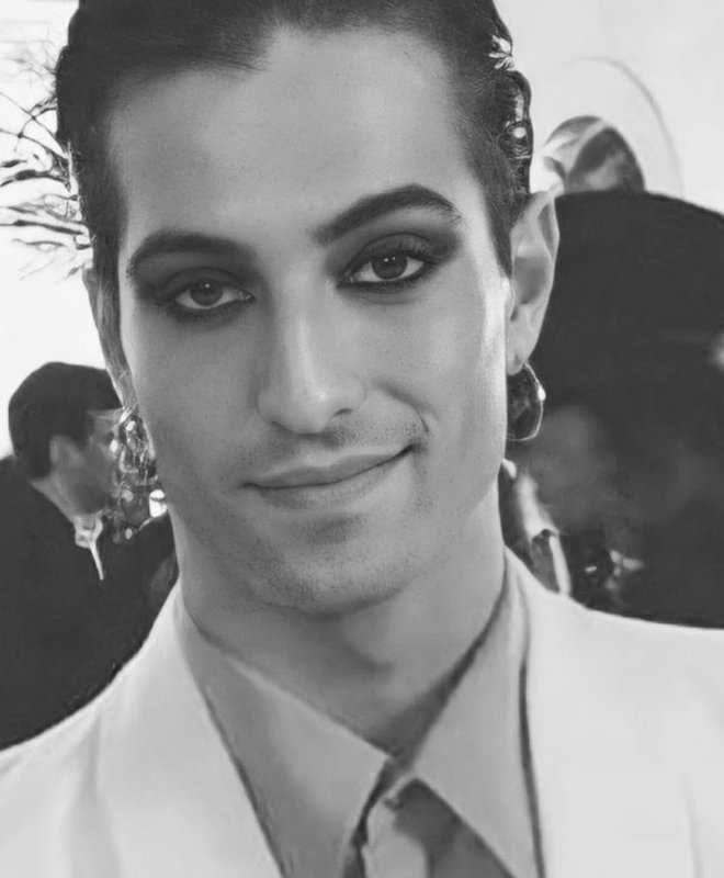 FF27B229-EF92-4BCE-9618-90B8A0AED459