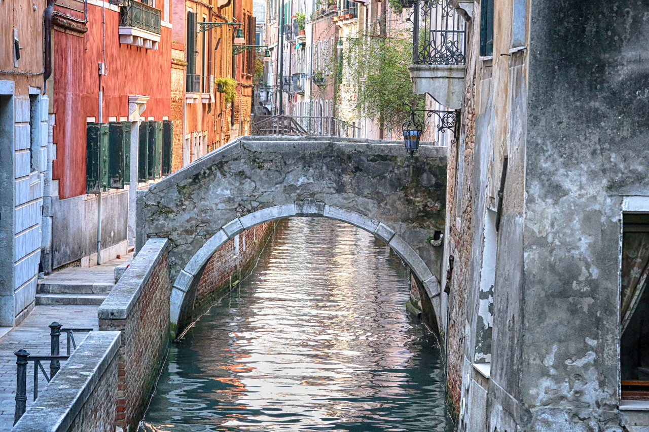 Ponte al civico 2062-2063