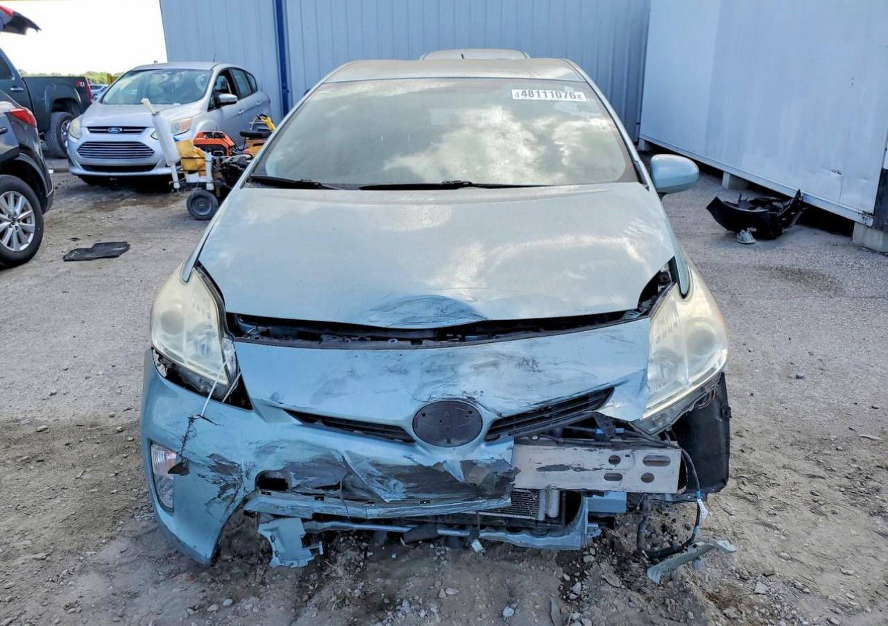 Toyota PRIUS TWO