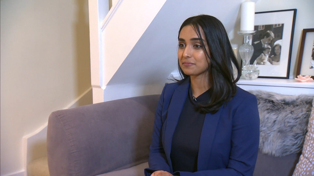 09.28 - 18.00.00 - ITV News London. The latest news in London and the....ts_snapshot_18.39.357