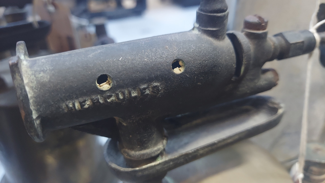 DB5EB55B-9793-43DD-A7B8-1EB4846342ED