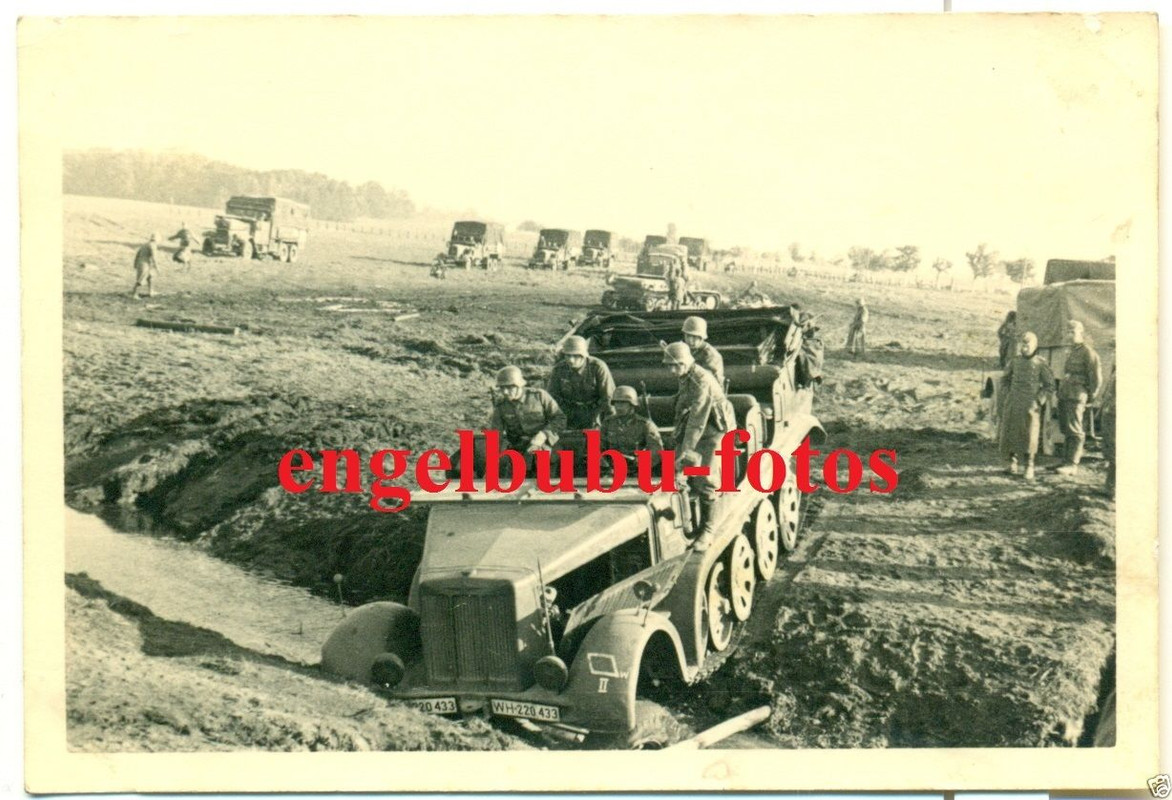 POLEN - WIELUN (LODZ) - SdKfz mit WH-220433 - Ke