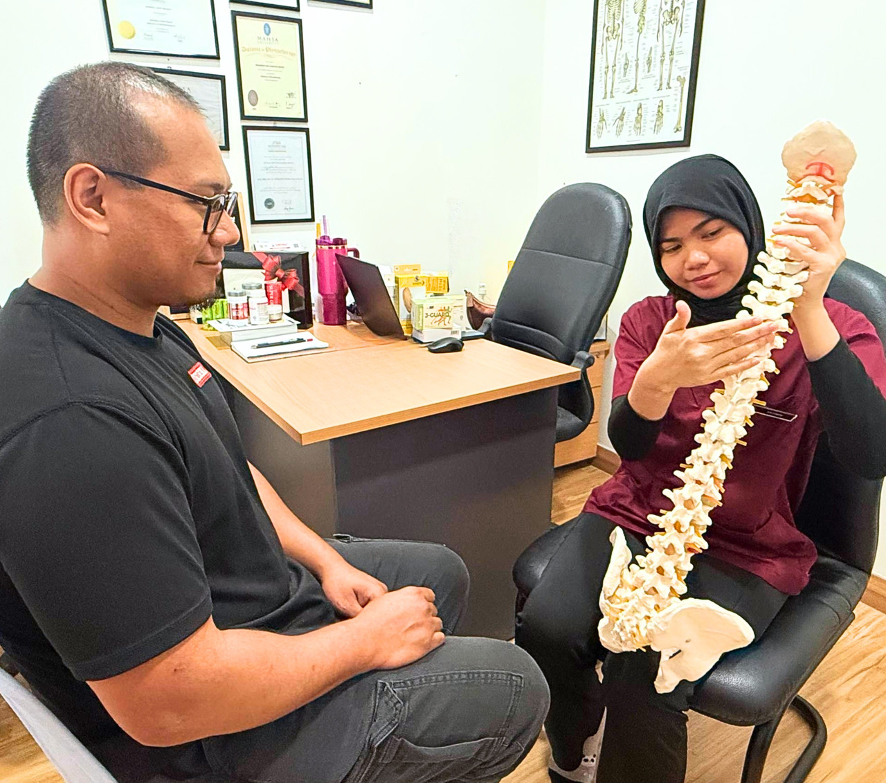 Sesi rawatan fisioterapi