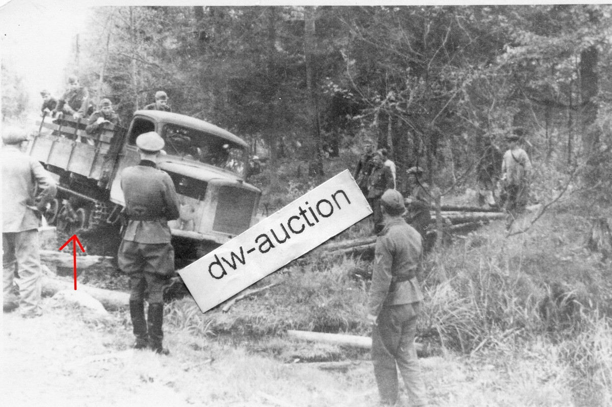 Fahrzeug SdKfz Maultier (1)