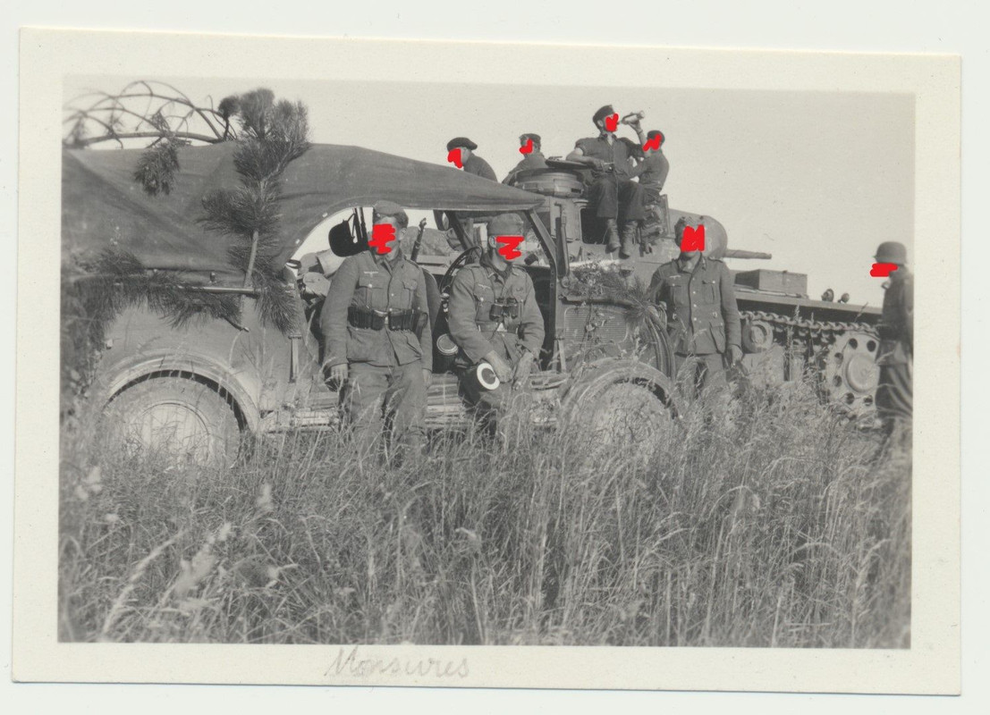 Vormarsch 9 Panzer Div Pz III Steyr Kübelwagen