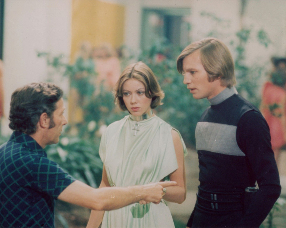 Jenny_Agutter_b99