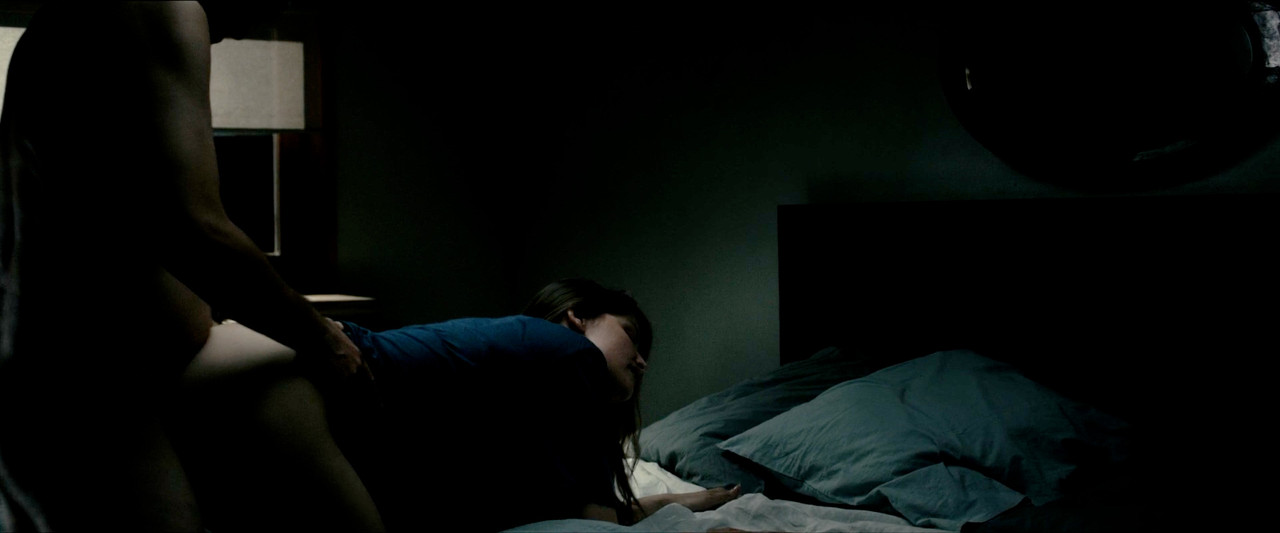 Laetitia.Casta_Do.Not.Disturb.00_00_39_15.Still003