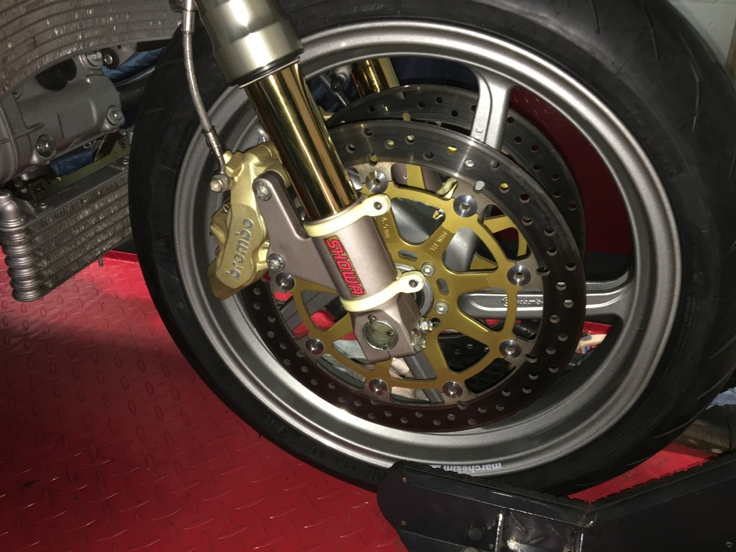 F9A95A4D-6D78-47C0-83CB-E642536D2C56