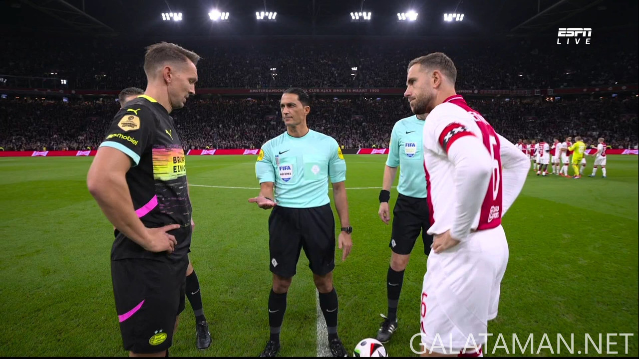 [Image: 11-02-18-30-01-ESPN-FHD-NL-Ajax-vs-PSV-E...38-600.jpg]