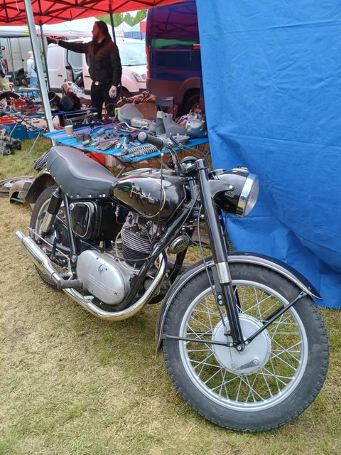 a09fcf32-244e-46df-9e3f-a85c48166423