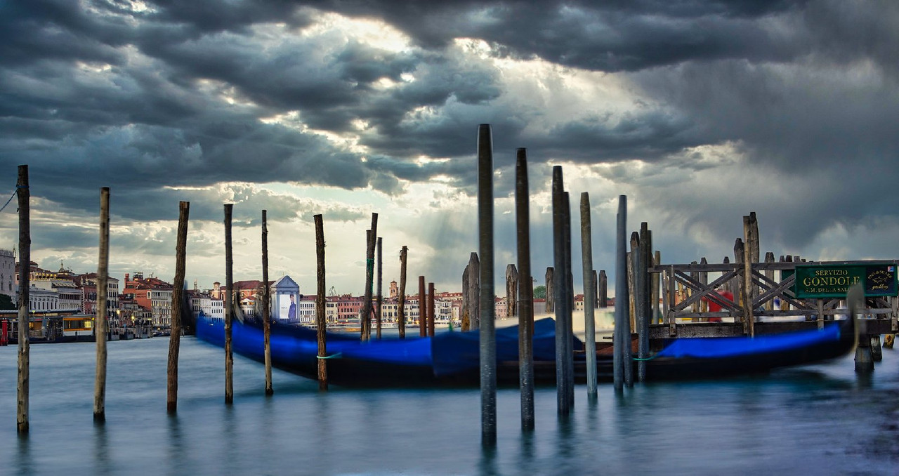 blue-gondola.jpg