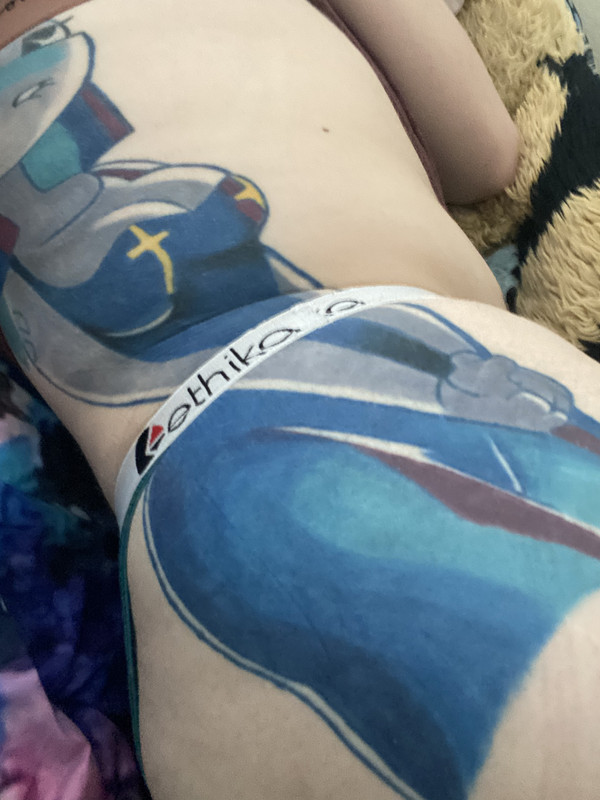 A2E68B8C-AFCC-4B53-BFA8-AD278803E898