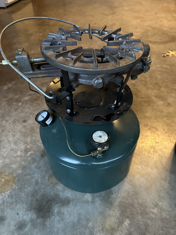 FAE4F8C0-17E9-44B1-A8DE-D3524E4D21B3