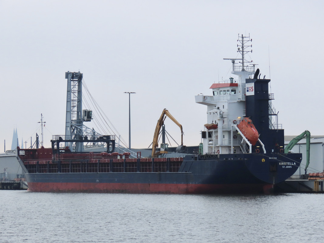 1B657D3C-55B4-458D-9FB5-37D577EEE7CF