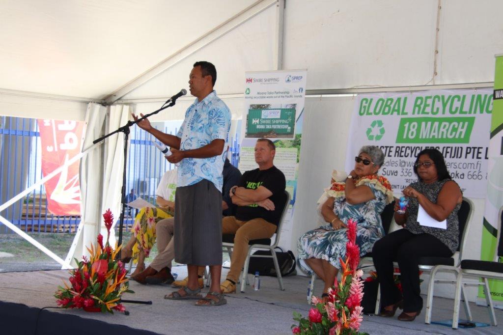 Paula-Katirewa-of-IUCN-talking-at-the-WRFL-Global-Recycling-Day-event