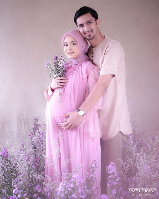 Vebby Palwinta bersama Razi Bawazier