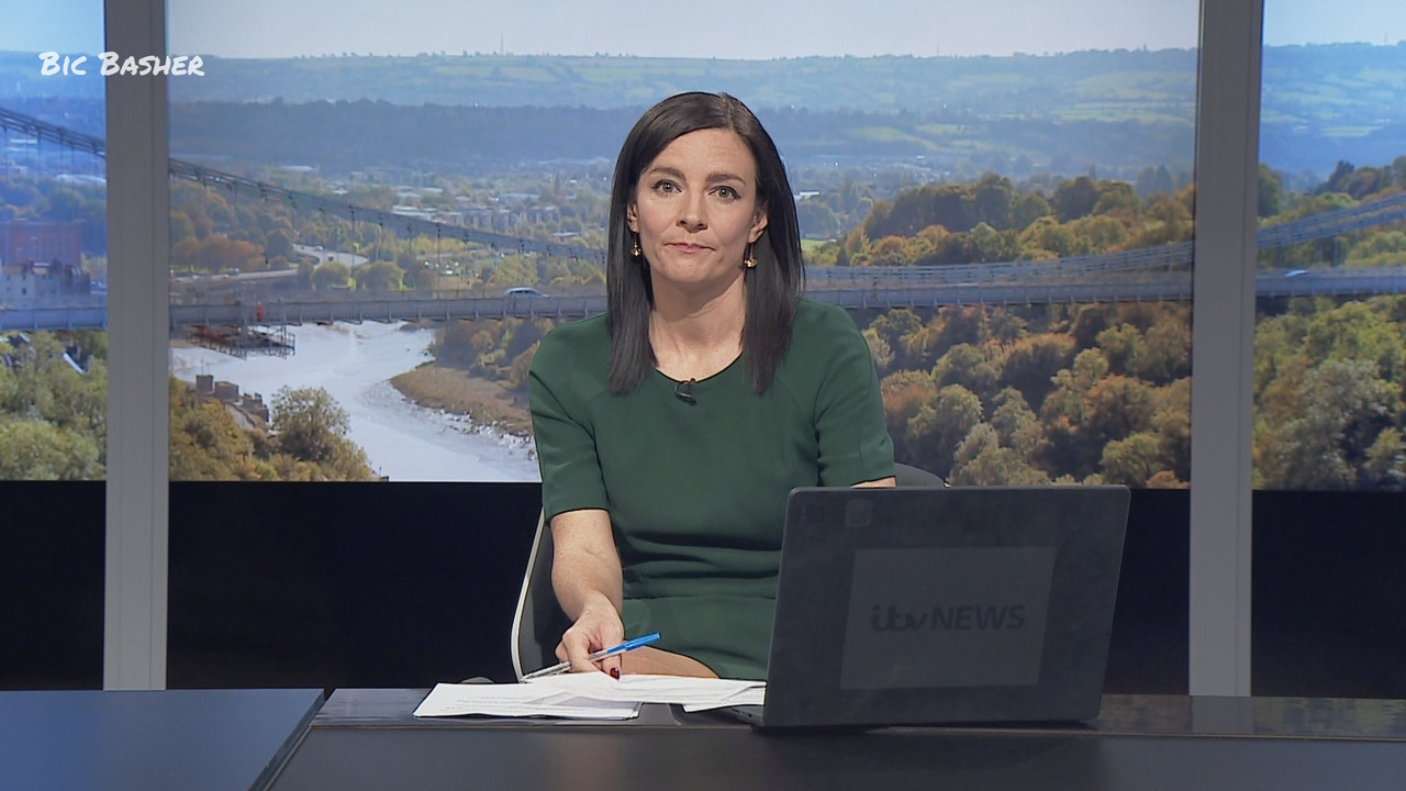 06.29 - 19.45.00 - ITV News West Country. Breaking news and current s....ts_snapshot_15.12.533
