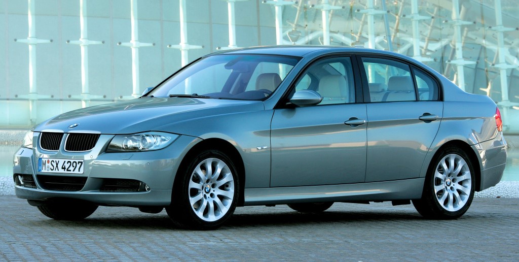 BMW-320i (2005-08) E90