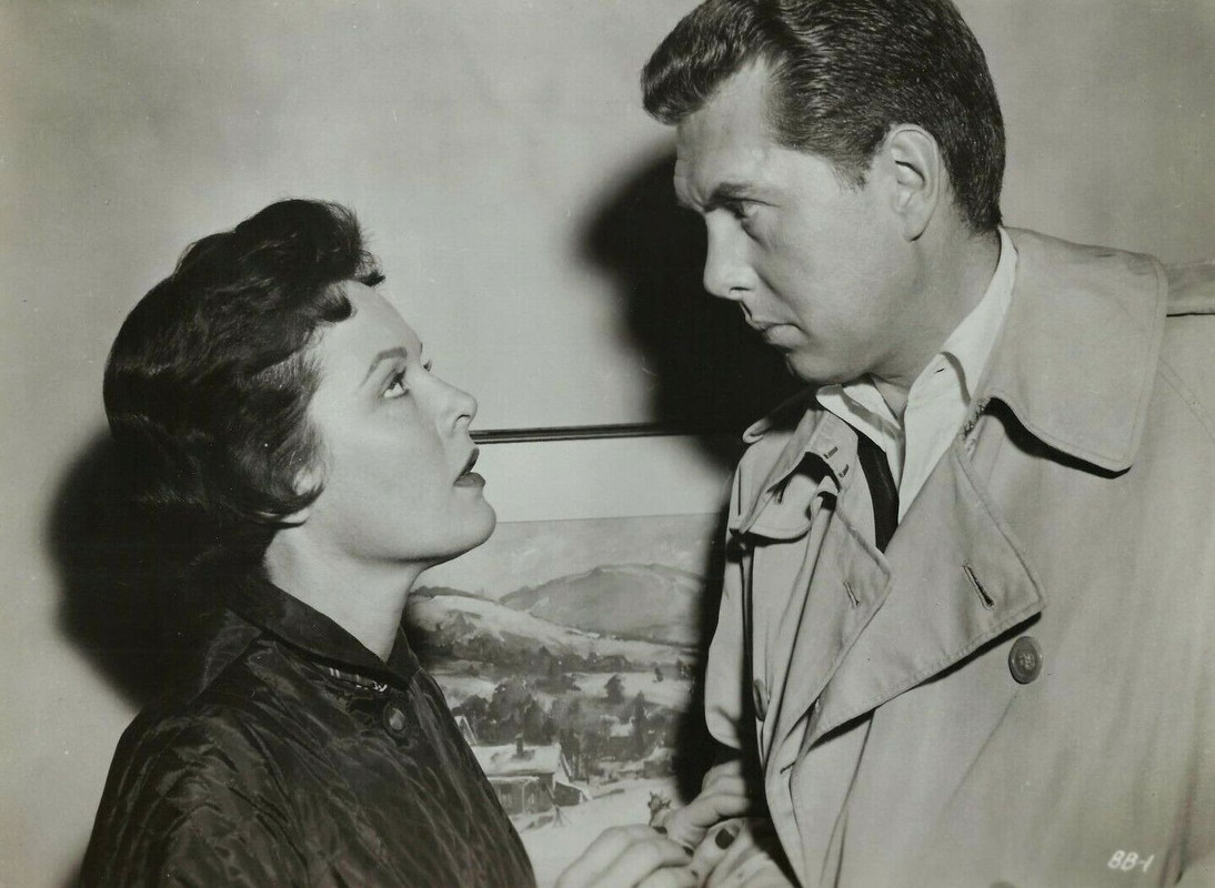 Martha_Vickers_a44