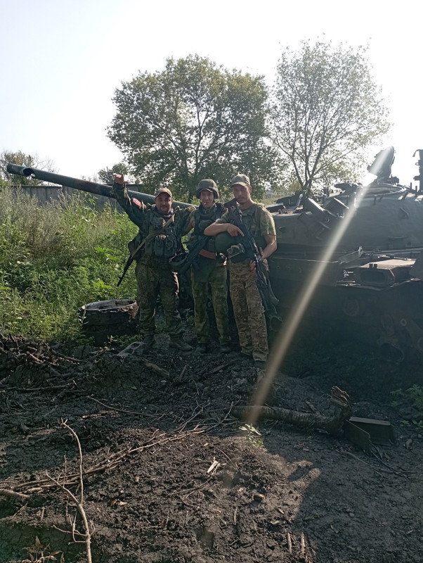 1005 T-72B3 Obr. 2016 destr 30 11 23