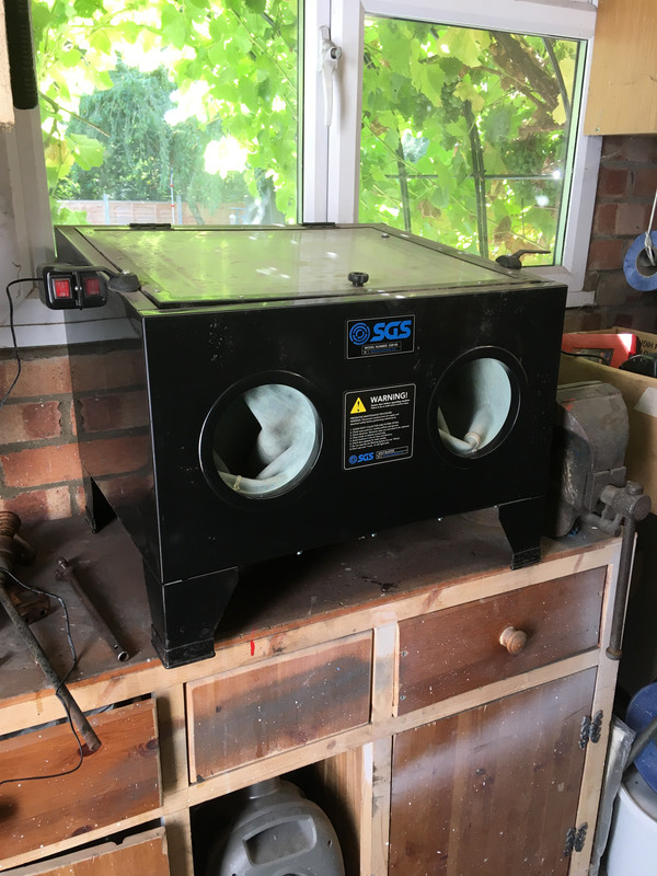 51A5D960-8122-4E7C-AD0A-D2AF85CF2196