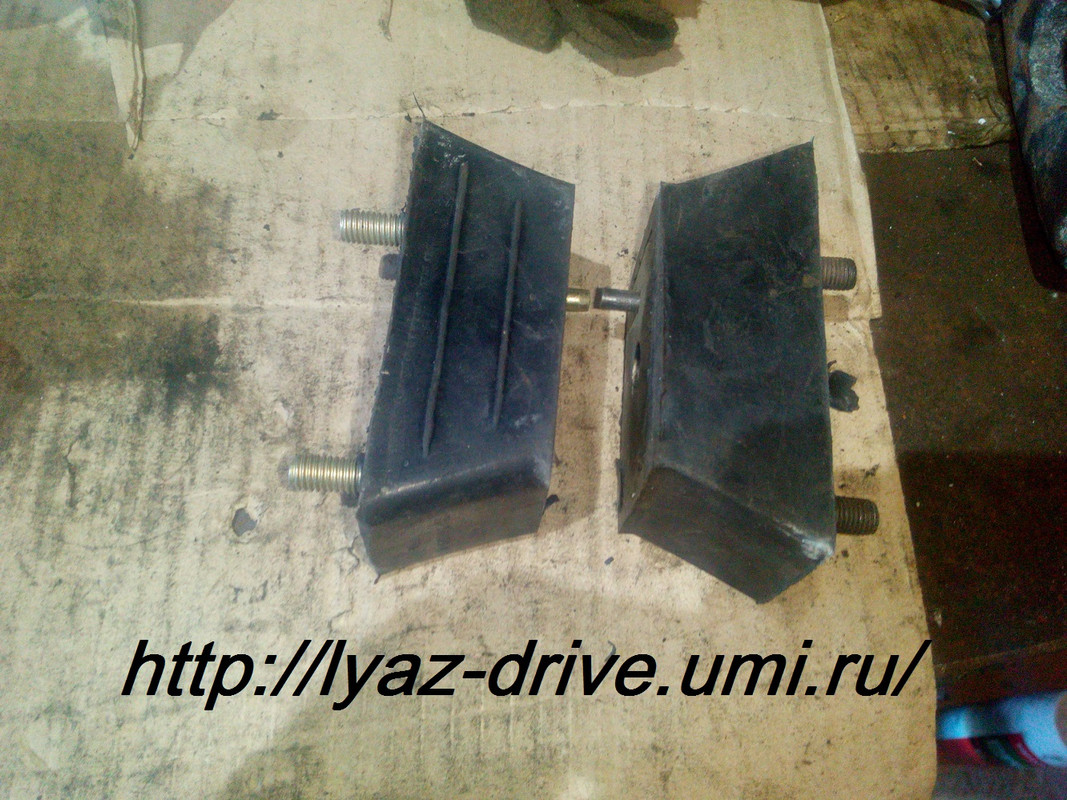 подушки двигатель коробки?