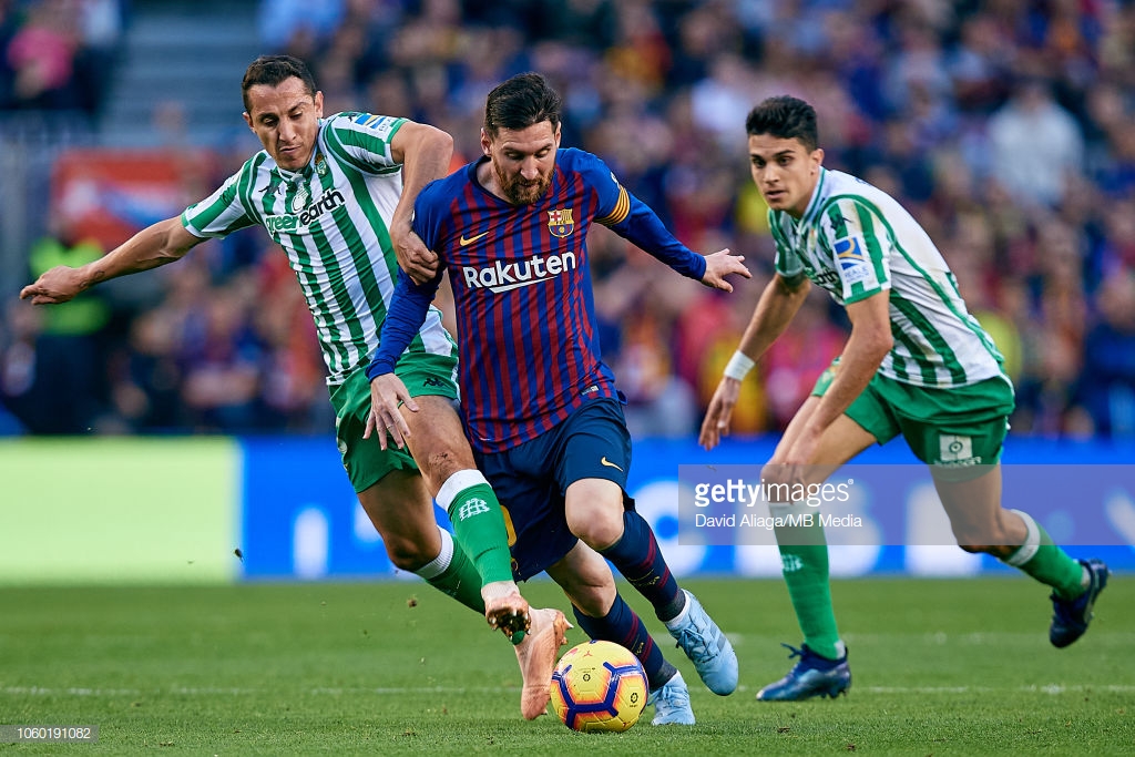 صور مباراة : برشلونة - بيتيس 3-4 ( 11-11-2018 )  Gettyimages-1060191082-1024x1024