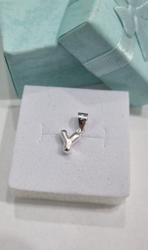 Dije de inicial Y #00125