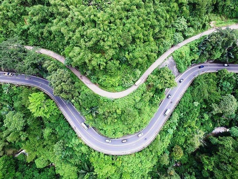 Jalan Cadas Pangeran