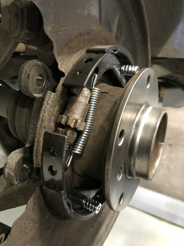 6C8BAB68-DA18-4E06-81D8-05ECB5E06846