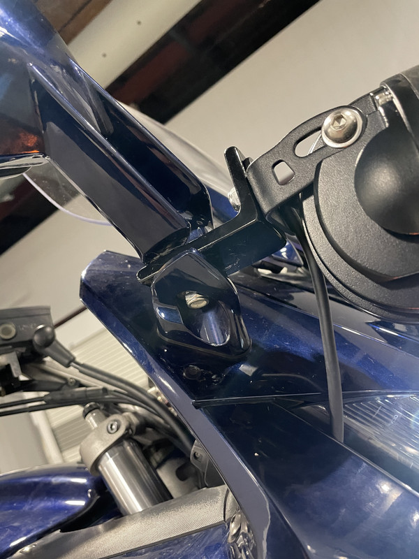 9E26C525-9546-4FE6-AF9F-25AFF4D443EF