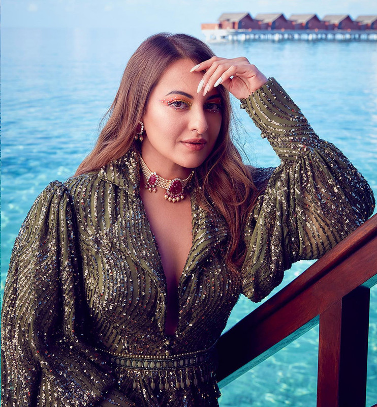 At-home-in-Maldives-For-lifestyleasiaindia-Editor-in-Chief-Rahul-Gangwani-rahulgangs-Photo
