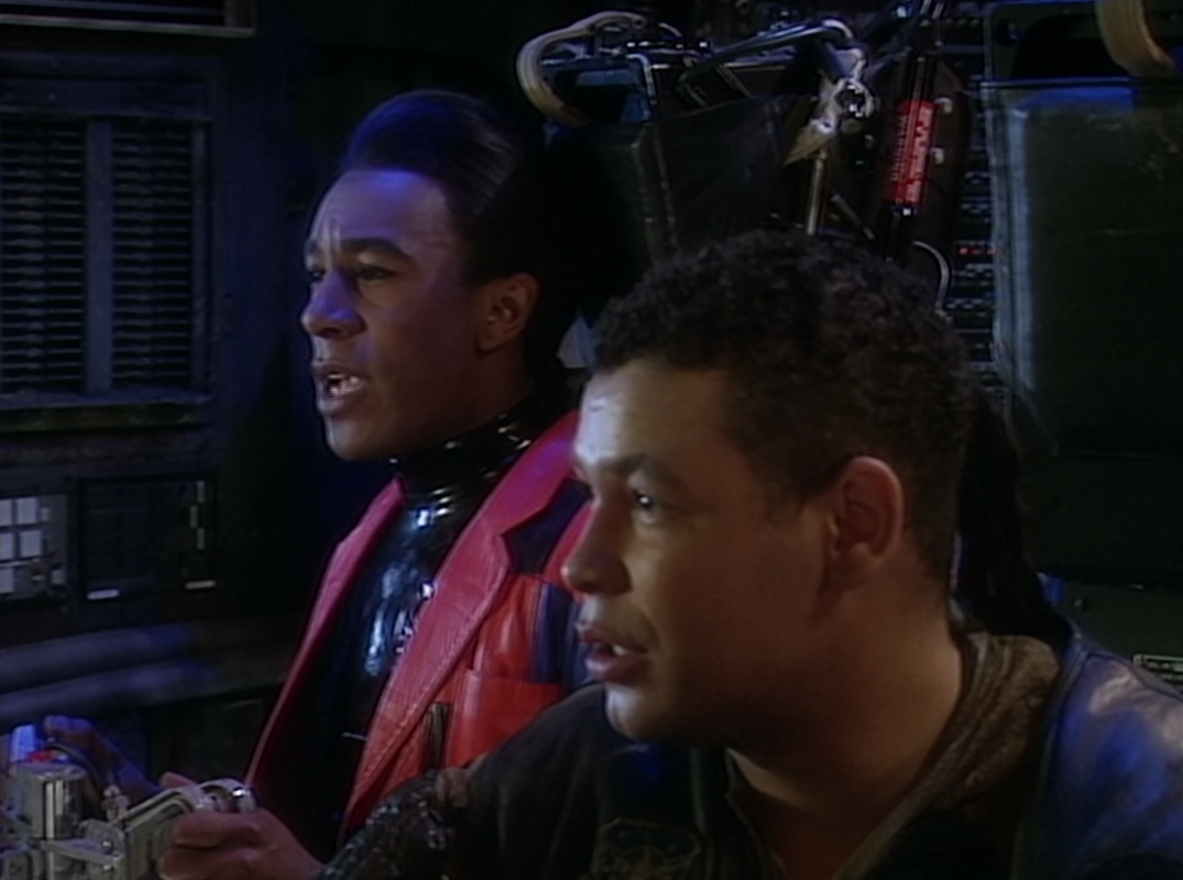 Red.Dwarf.S06E06.Out.of.Time.1080p.FLAC.2.0.AVC.REMUX-FraMeSToR[SS]21