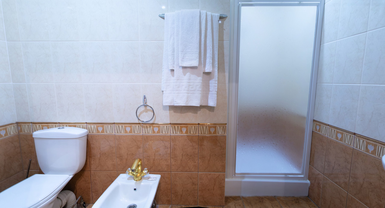 870F4E12-793A-4F79-8410-07046DC86BB2