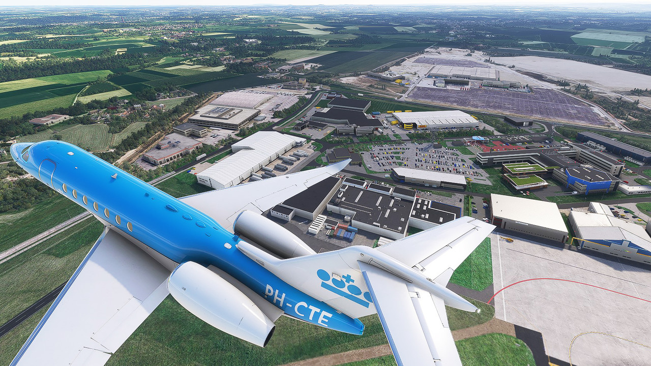 Maastricht-Aachen-airport-30.jpg