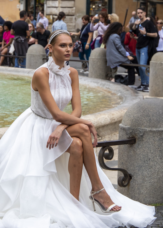 _27A0241-MODELLA RUSSA