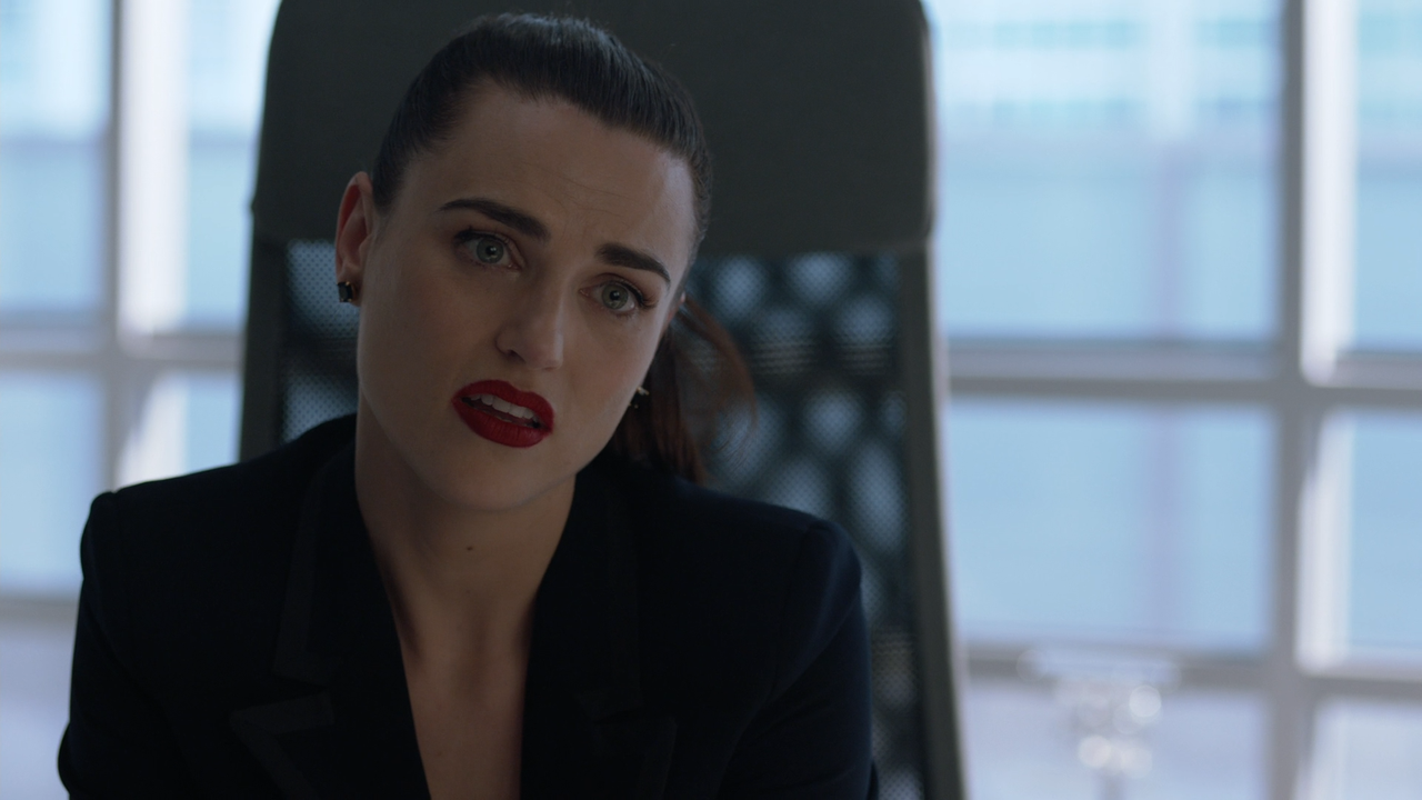 Supergirl.S05E01.Event.Horizon.1080p.Amazon.WEB-DL.DD 5.1.H.264-