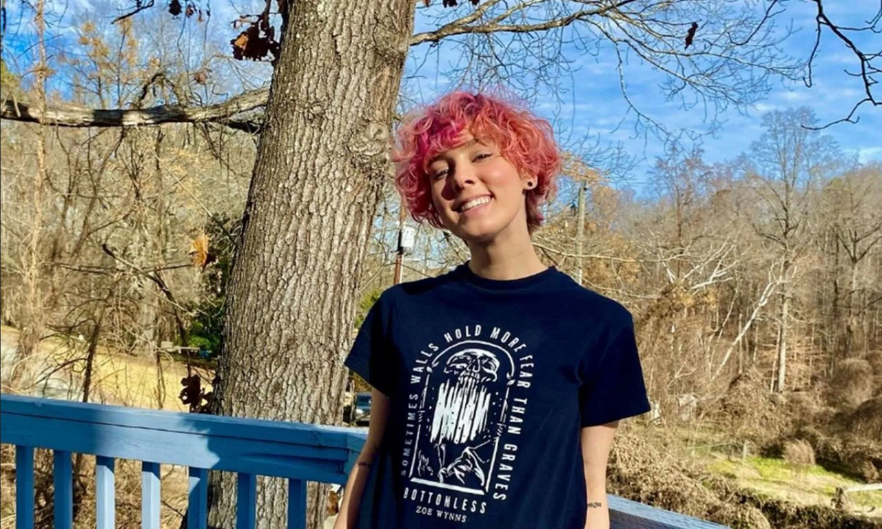 Influencer pide apoyo a su carrera musical para no tener un trabajo convencional