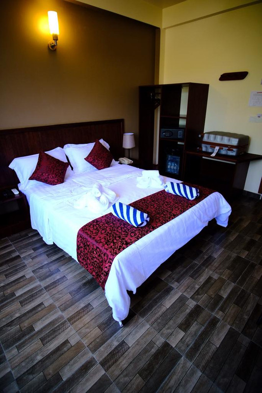 8B8E9F58-AA63-4A9E-B6A6-7E1079764A92